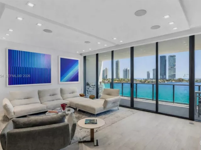 3-bedroom condo for sale in Aventura - 5500 Island Estates Dr 606N - MondialRealty