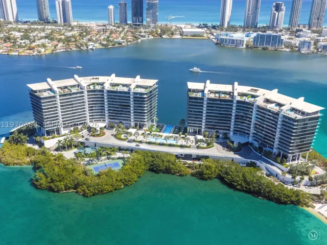 3-bedroom condo for sale in Aventura - 5500 Island Estates Dr 606N - MondialRealty