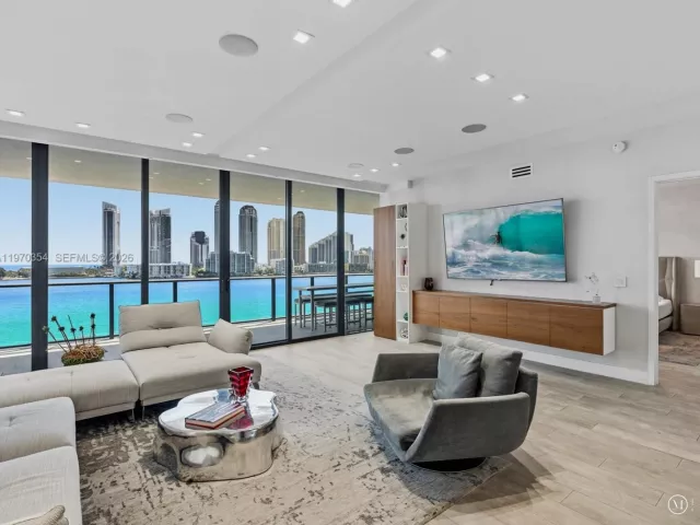 3-bedroom condo for sale in Aventura - 5500 Island Estates Dr 606N - MondialRealty