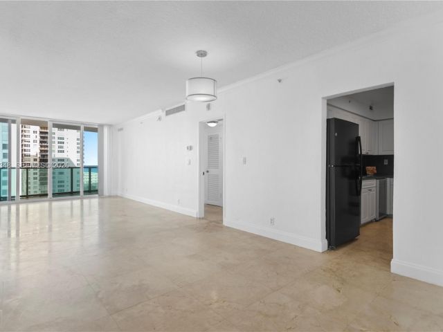 Apartment for sale  Unit #1239 - photo 7477738