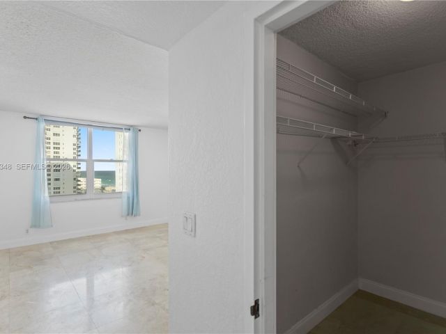 Apartment for sale  Unit #1239 - photo 7477748