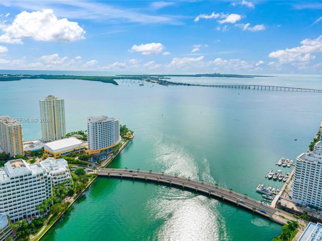 Apartment for sale  Unit #4705 - photo 7517533