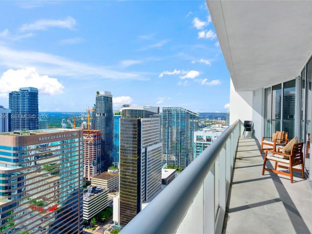 Apartment for sale  Unit #4705 - photo 7517535