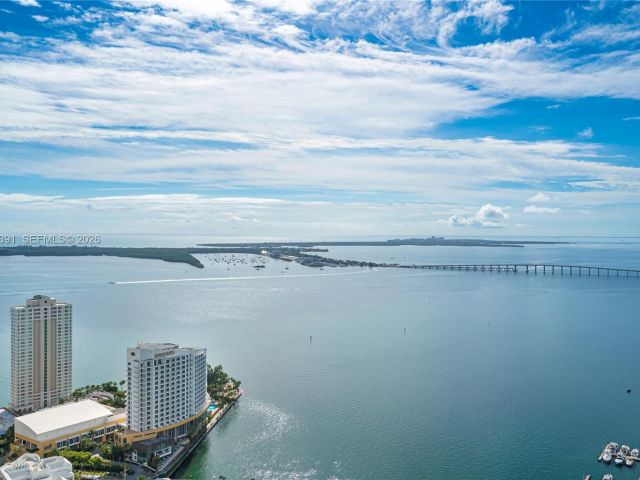 Apartment for sale  Unit #4705 - photo 7517539