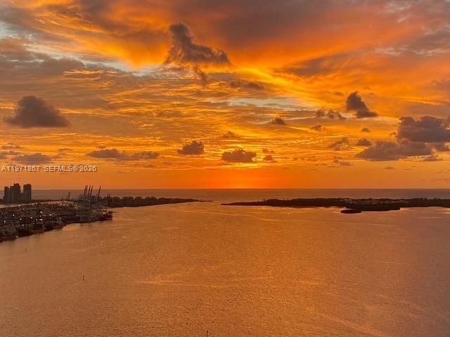 Apartment for rent  Unit #1401 - photo 7508733