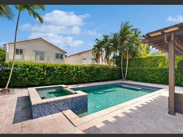 Home for rent at 10942 NW 59th St - photo 7486208