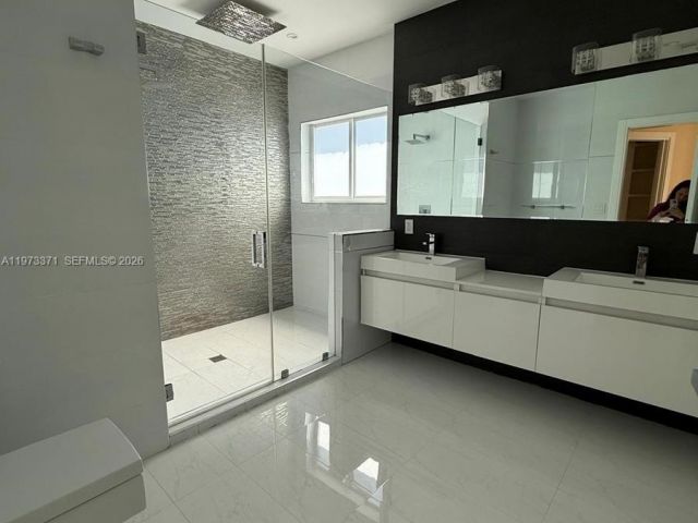 Home for rent at 10942 NW 59th St - photo 7486214