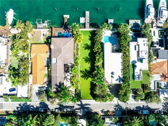 Home for sale at 253 N Coconut Ln - photo 7469110