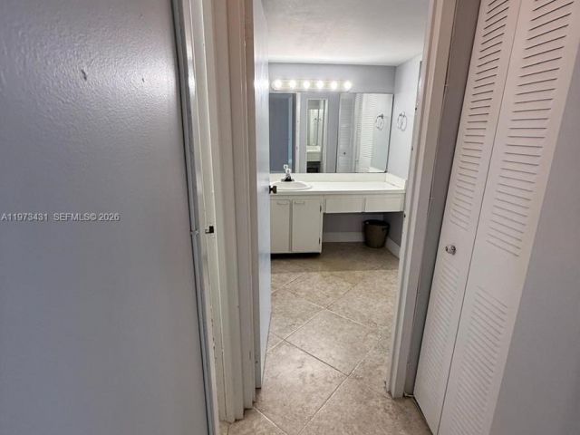 Apartment for rent  Unit #610 - photo 7484160