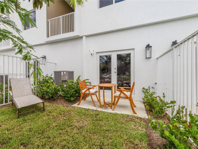 Home for rent at 355 NW 30 terr 0601 - photo 7478713