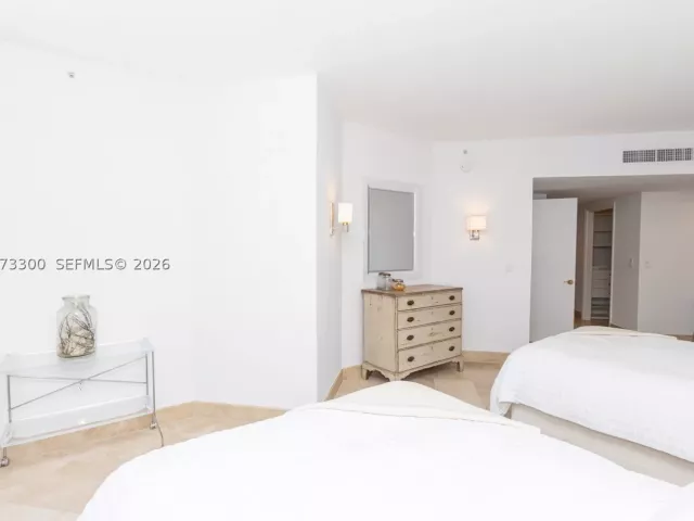 2-bedroom condo for sale in Surfside - 9559 Collins Ave S7-D - MondialRealty