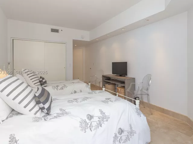 2-bedroom condo for sale in Surfside - 9559 Collins Ave S7-D - MondialRealty