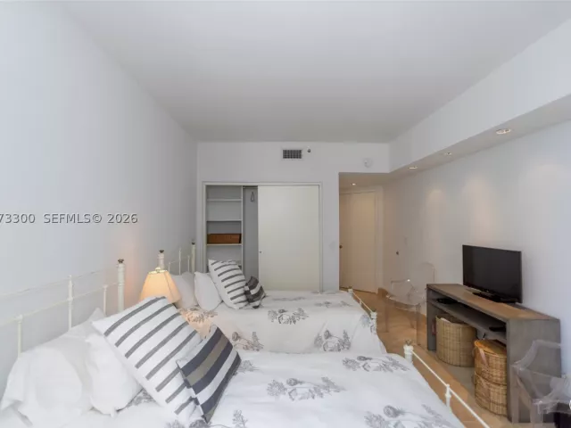 2-bedroom condo for sale in Surfside - 9559 Collins Ave S7-D - MondialRealty