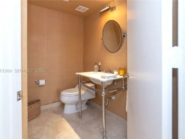2-bedroom condo for sale in Surfside - 9559 Collins Ave S7-D - MondialRealty