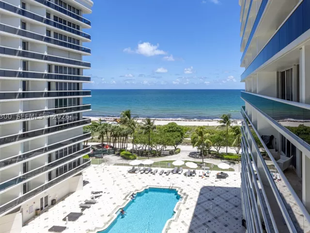 2-bedroom condo for sale in Surfside - 9559 Collins Ave S7-D - MondialRealty