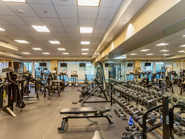 2-bedroom condo for sale in Surfside - 9559 Collins Ave S7-D - MondialRealty
