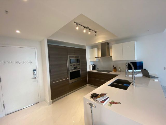 Apartment for sale  Unit #805 - photo 7476096