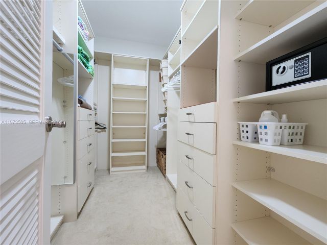 Apartment for rent  Unit #708 - photo 7500990