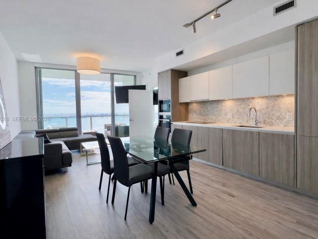 Apartment for sale  Unit #3606 - photo 7523438