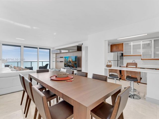 Apartment for rent  Unit #2007 - photo 7483985