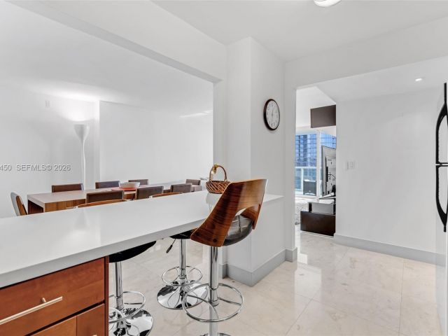 Apartment for rent  Unit #2007 - photo 7483989