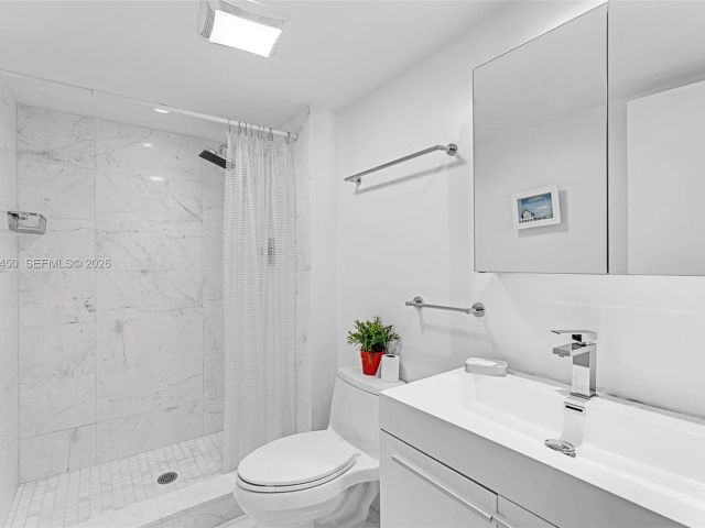 Apartment for rent  Unit #2007 - photo 7483991