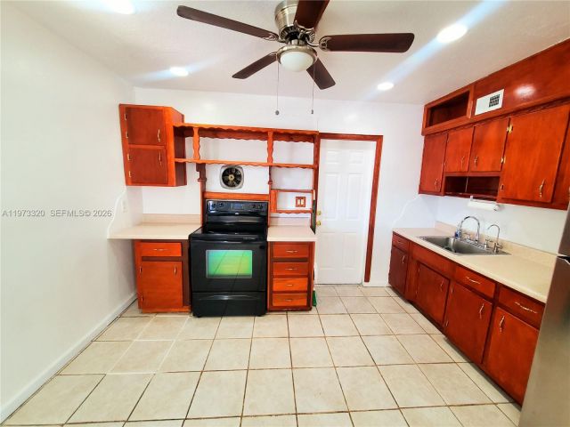 Home for rent at 7791 NW 39th St - photo 7473716