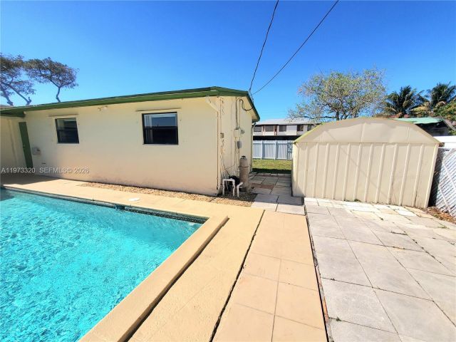 Home for rent at 7791 NW 39th St - photo 7473727