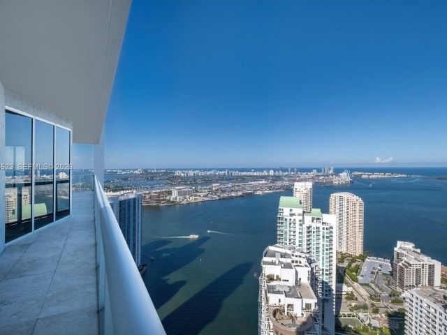 Apartment for rent  Unit #5701 - photo 7510709