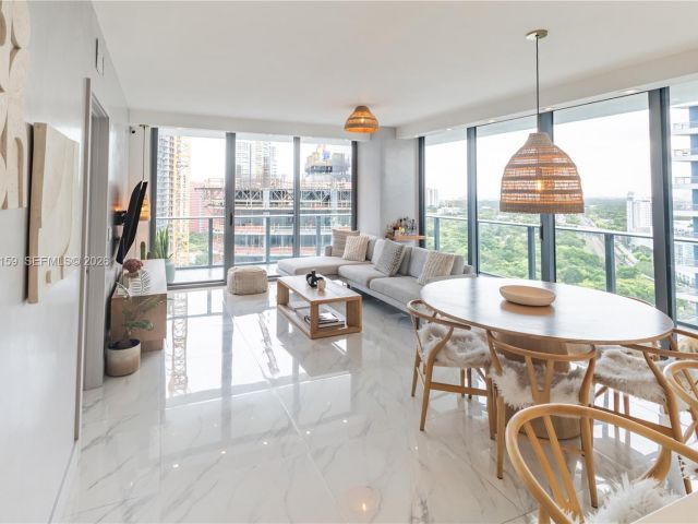 Apartment for sale  Unit #2006 - photo 7451910