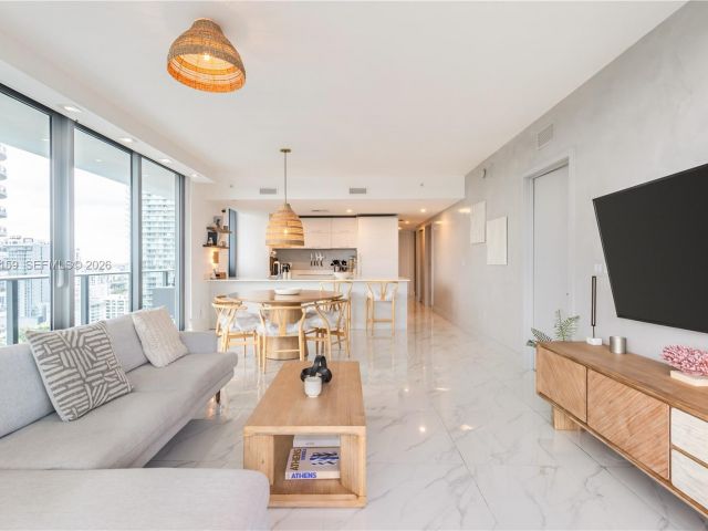 Apartment for sale  Unit #2006 - photo 7451913