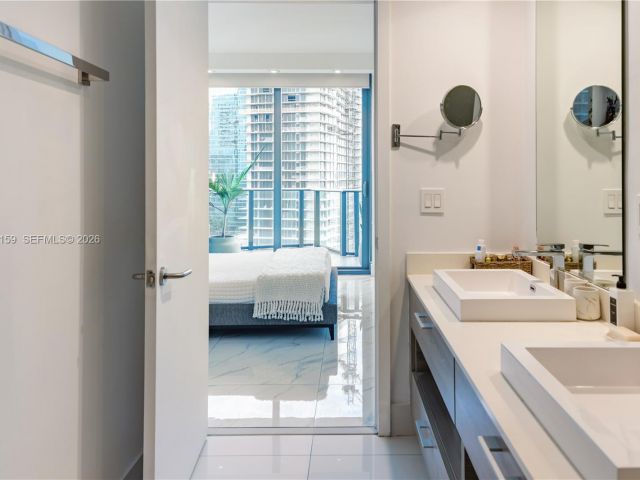 Apartment for sale  Unit #2006 - photo 7451919