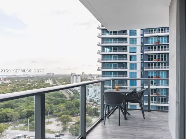 3-bedroom condo for sale in Miami - 1300 S Miami Ave 2006 - MondialRealty