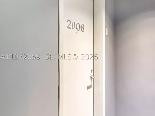 3-bedroom condo for sale in Miami - 1300 S Miami Ave 2006 - MondialRealty