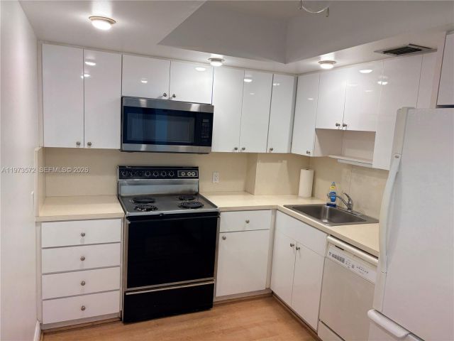 Apartment for sale  Unit #217 - photo 7484146