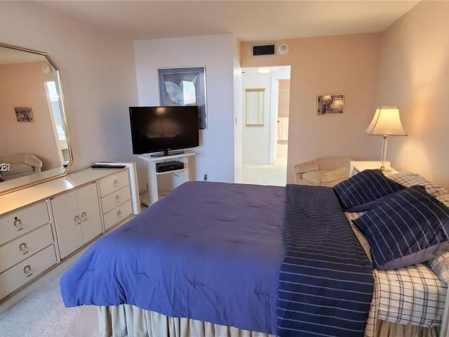 Apartment for sale  Unit #603 - photo 7529852