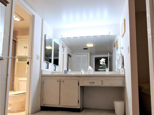 Apartment for sale  Unit #603 - photo 7529855