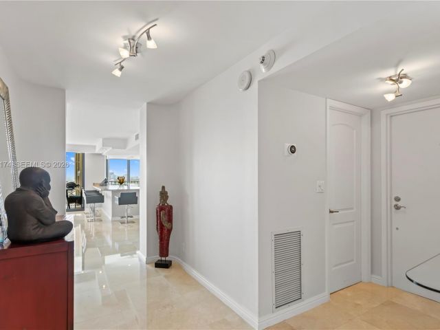 Apartment for rent  Unit #15E - photo 7496908