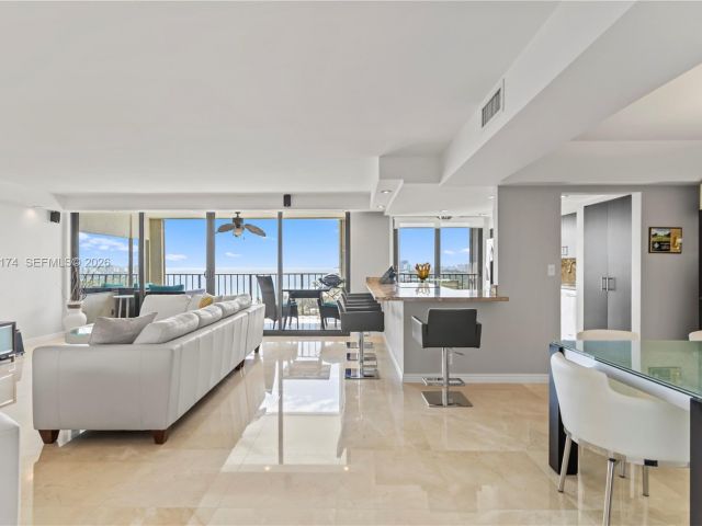 Apartment for rent  Unit #15E - photo 7496914