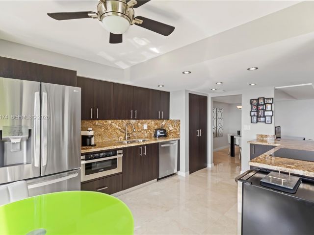 Apartment for rent  Unit #15E - photo 7496916