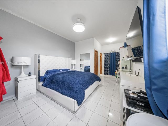 Home for sale at 2725 SW 82nd Ave - photo 7524914