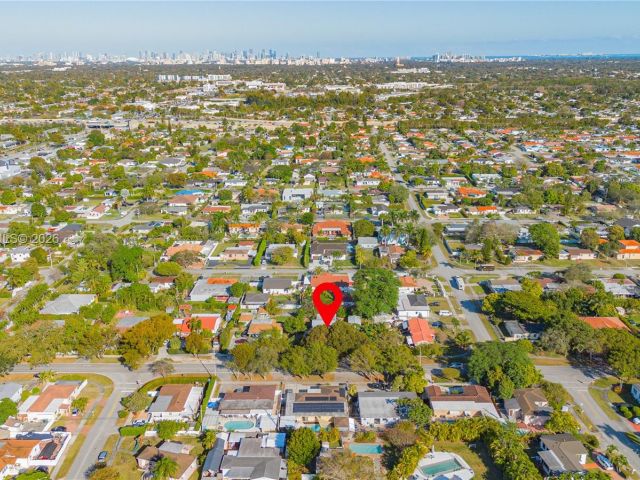 Home for sale at 2725 SW 82nd Ave - photo 7524923