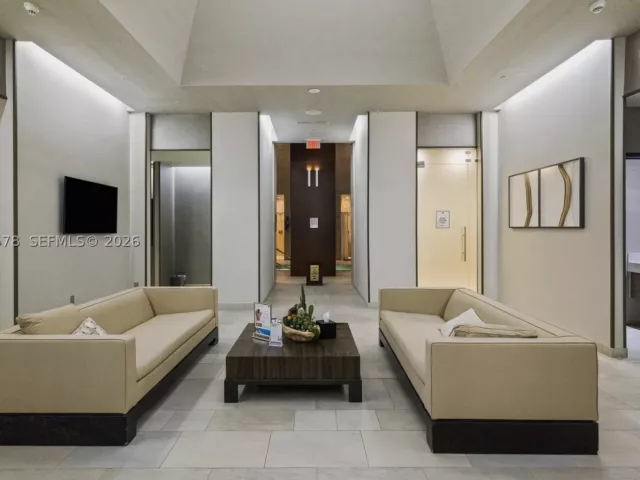 3-bedroom condo for rent in Hallandale Beach - 1800 S OCEAN DR 3803 - MondialRealty
