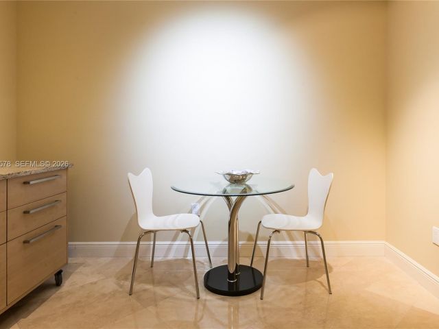 Apartment for rent  Unit #3803 - photo 7500491