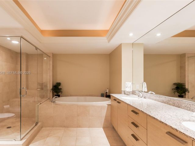 Apartment for rent  Unit #3803 - photo 7500499