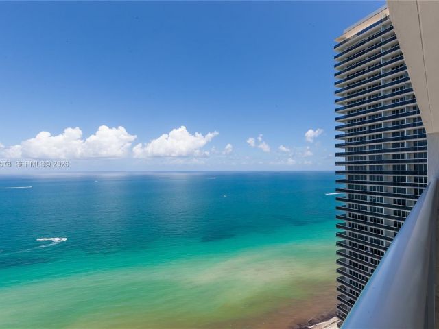 Apartment for rent  Unit #3803 - photo 7500511