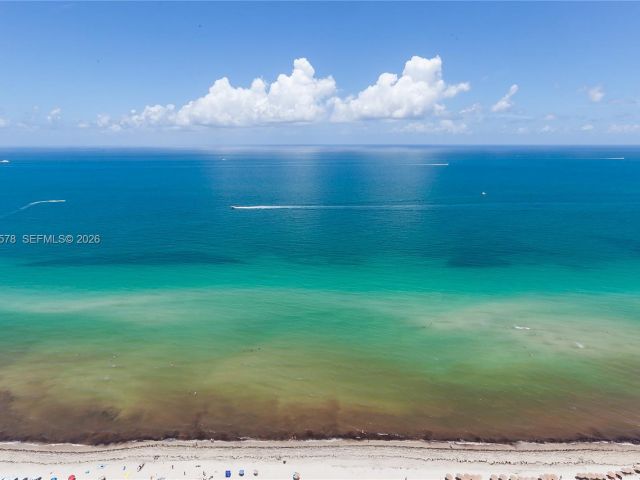 Apartment for rent  Unit #3803 - photo 7500512