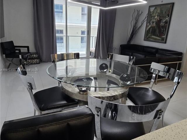 Apartment for rent  Unit #406 - photo 7505836