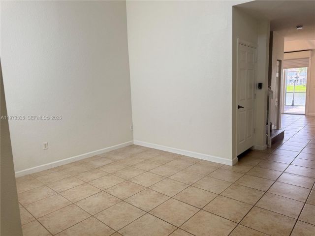 Home for rent at 11482 NW 69th Ter - photo 7486170