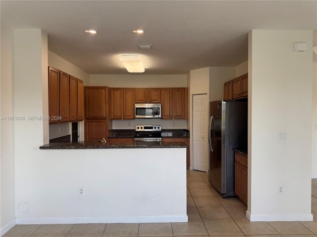 Home for rent at 11482 NW 69th Ter - photo 7486183